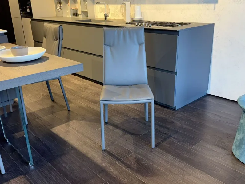 Sedia fissa Isabel di Cattelan italia a prezzo scontato