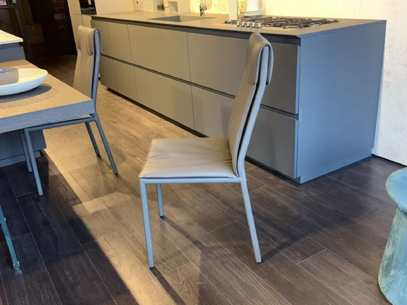 Sedia fissa Isabel di Cattelan italia a prezzo scontato