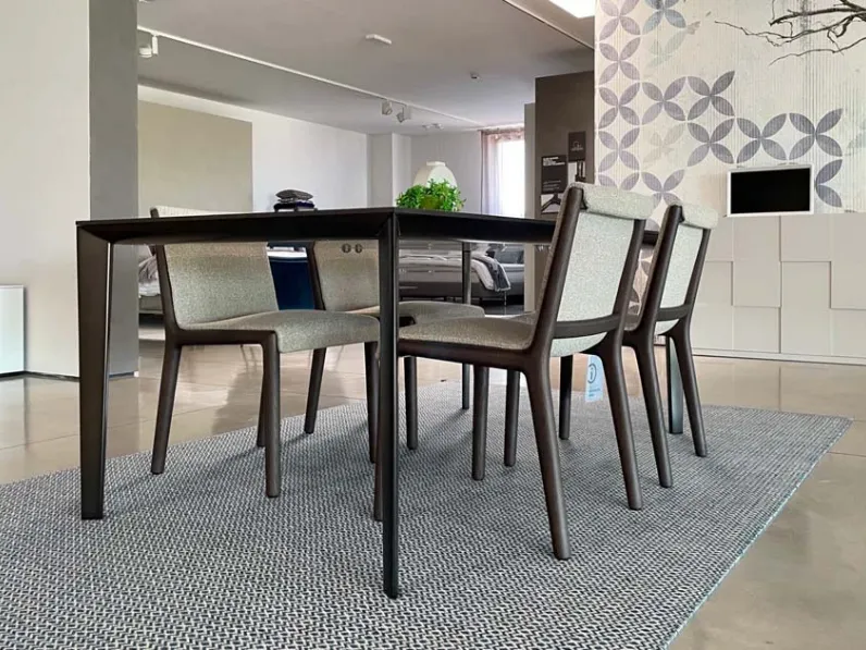Sedia Janet Molteni & c SCONTATA a PREZZI OUTLET