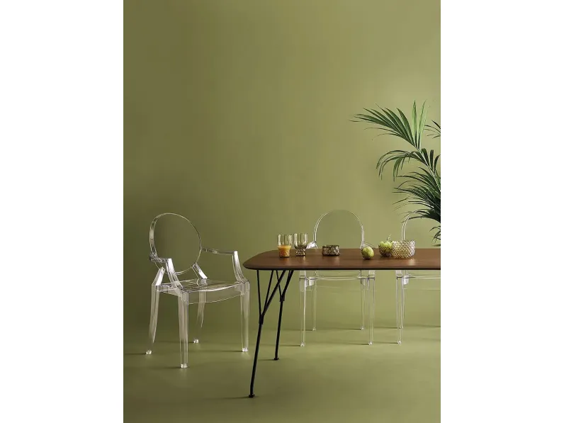 Sedia modello Louis ghost di Kartell: contatta il venditore per scoprire il prezzo 