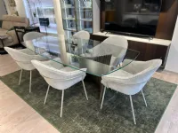 Sedia in tessuto con braccioli Cassidy warm in offerta