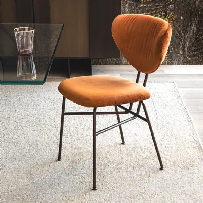 Sedia da soggiorno realizzata in ecopelle Chloe di Cattelan italia 