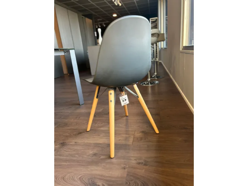 Sedia in plastica con schienale alto Sedia mood in offerta