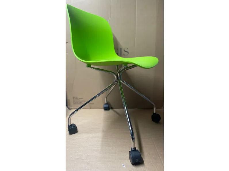 Sedia Magis Sedia troy con ruote magis a PREZZO OUTLET