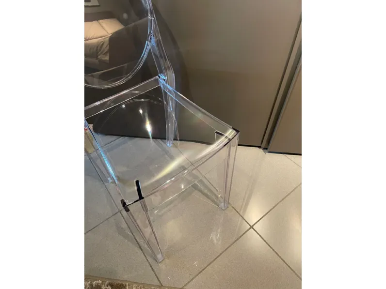 Sedia modello Victoria ghost a marchio Kartell scontata del 26%