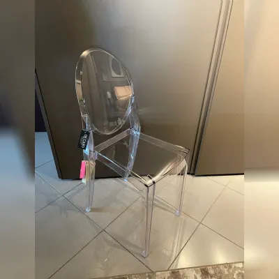 Sedia modello Victoria ghost a marchio Kartell scontata del 26%