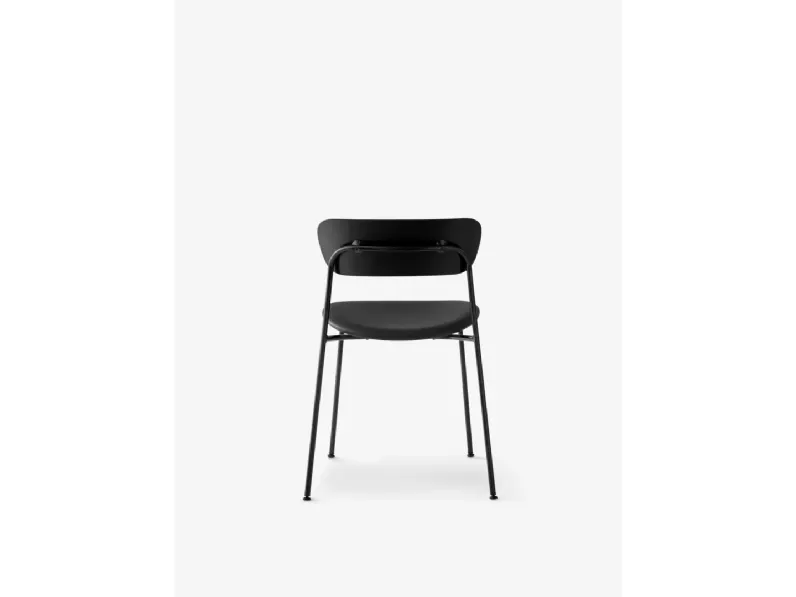 Sedia Pavilion da soggiorno realizzata in legno scontata del 25%