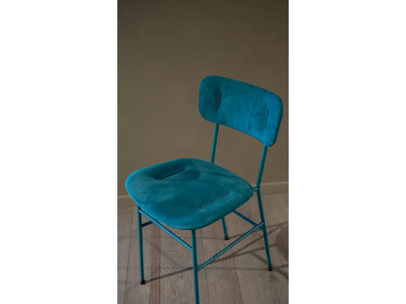 Sedia Piuma Midj con uno sconto vantaggioso