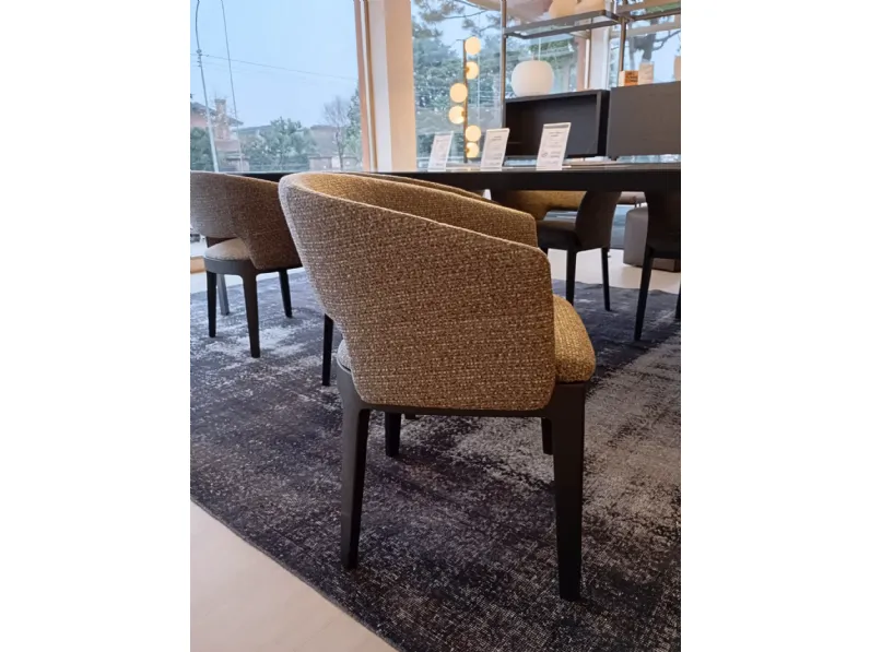 Sedia modello Poltroncina devon a marchio Molteni & c scontata del 35%