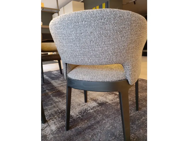 Sedia modello Poltroncina devon a marchio Molteni & c scontata del 35%