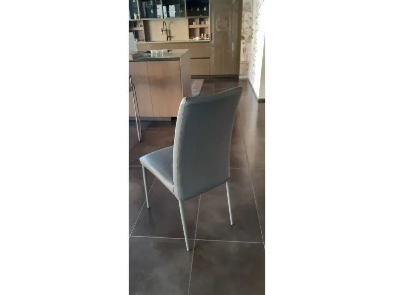 Sedia in ecopelle senza braccioli Bold scontata