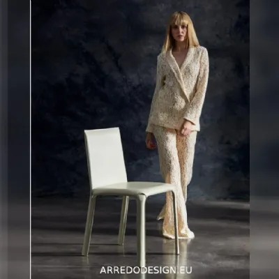Sedia Jenia di Julia italia in OFFERTA OUTLET -35%