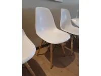 Sedia fissa Uvo   di La seggiola a prezzo ribassato