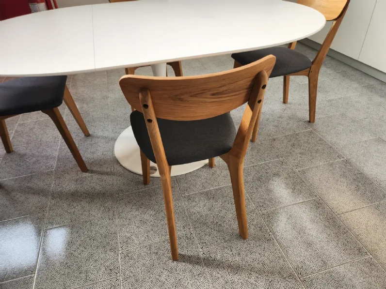 Sedia modello V922 di Artigianale a prezzo riservato 