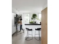 Sgabello da cucina Bcn sgabello su slitta Kristalia a prezzo scontato