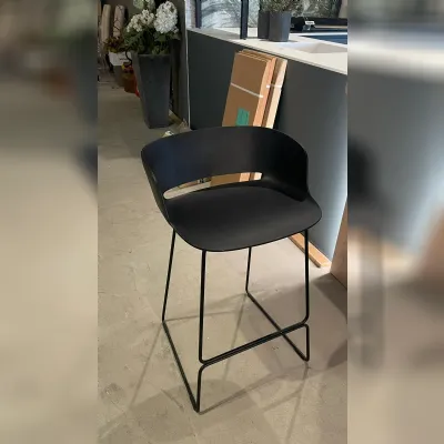 Sgabello Sgabelli babila neri Pedrali a slitta a prezzo scontato