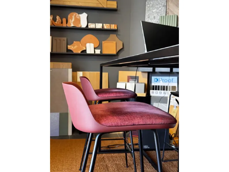Sgabello rely con cuscino imbottito Collezione esclusiva con 4 gambe a prezzo conveniente