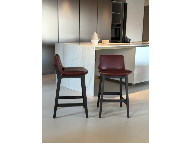 Sgabello da cucina Ventura Poliform a prezzo Outlet