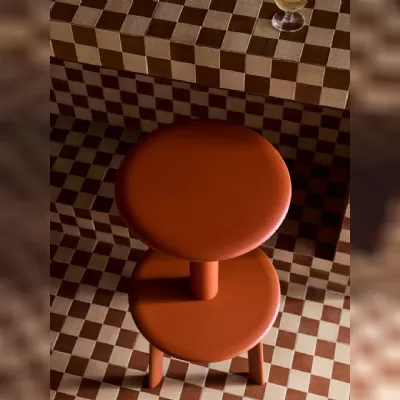 Sgabello con base centrale Massif Collezione esclusiva a prezzi convenienti
