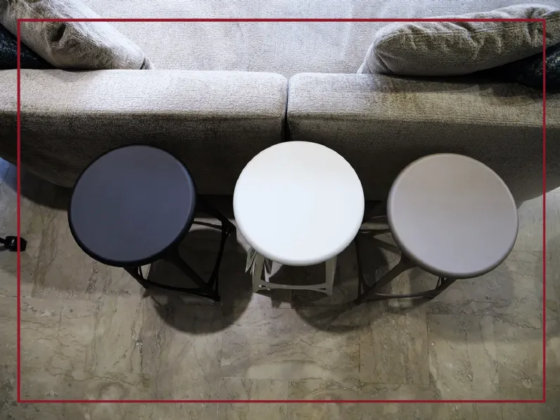 Sgabello A.i. stool light Kartell con 4 gambe scontati