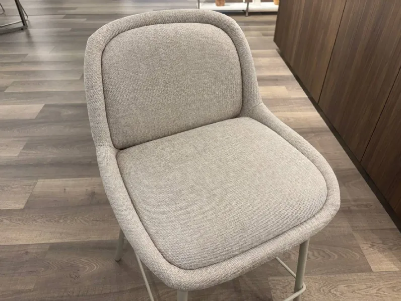 Sgabello con 4 gambe Lf  Collezione esclusiva a prezzi convenienti
