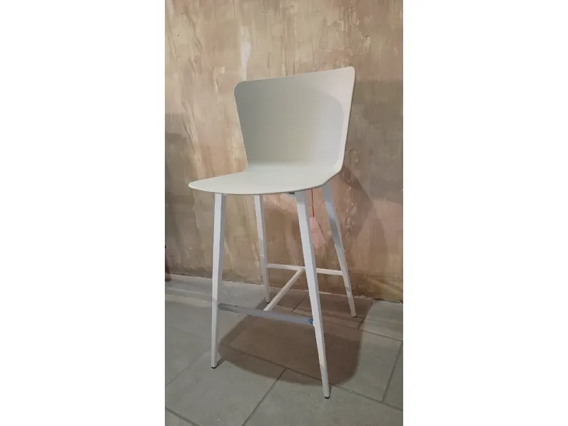 Sgabello Calla Midj con 4 gambe convenienti
