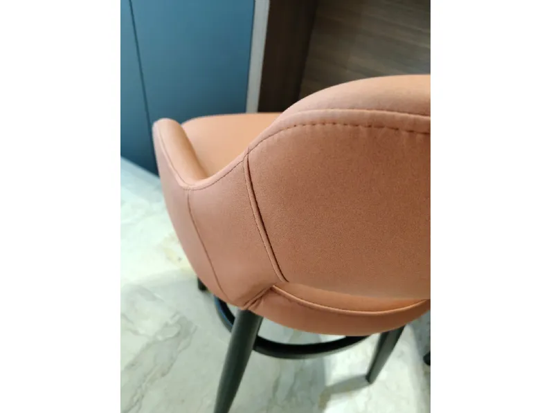Sgabello con 4 gambe Clark  con forte sconto