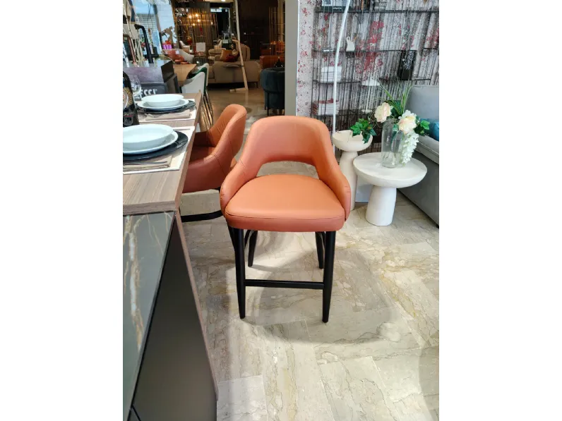 Sgabello con 4 gambe Clark  con forte sconto