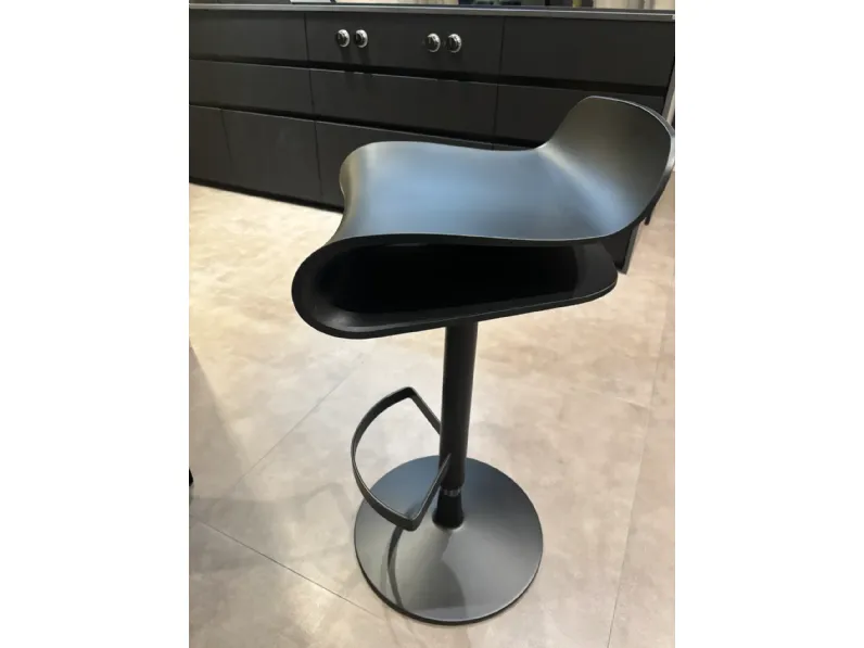 Sgabello con base centrale Sgabello kristalia bcn Kristalia a prezzi outlet