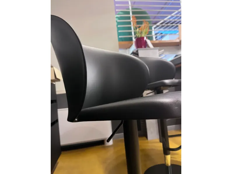 Sgabello Sgabelli tuka connubia Calligaris a prezzo ribassato 