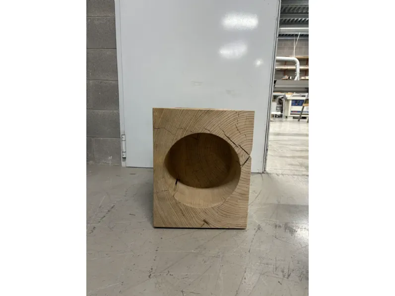 Sgabello con base centrale Temperino Riva 1920 in offerta