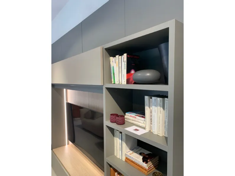 Soggiorno completo Wall 30 di Novamobili in laccato opaco in Offerta Outlet