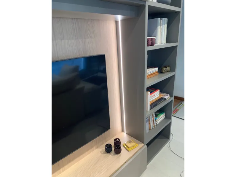 Soggiorno completo Wall 30 di Novamobili in laccato opaco in Offerta Outlet