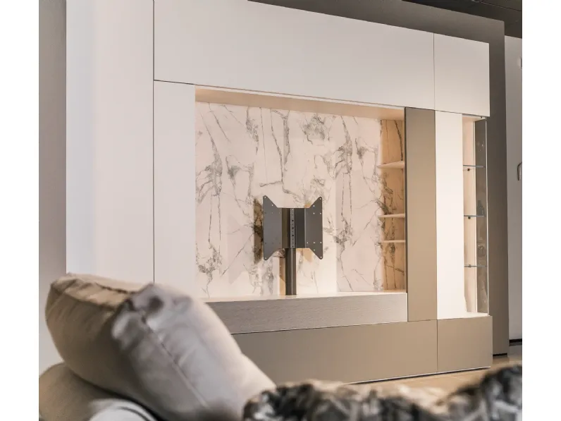Soggiorno completo Composizione roomy e core con modulo tv di Caccaro in stile moderno a prezzi outlet