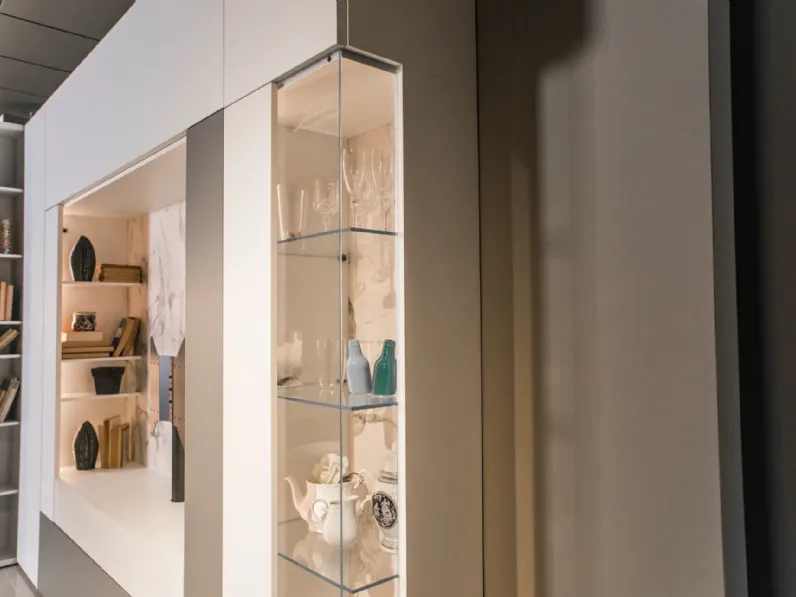 Soggiorno completo Composizione roomy e core con modulo tv di Caccaro in stile moderno a prezzi outlet