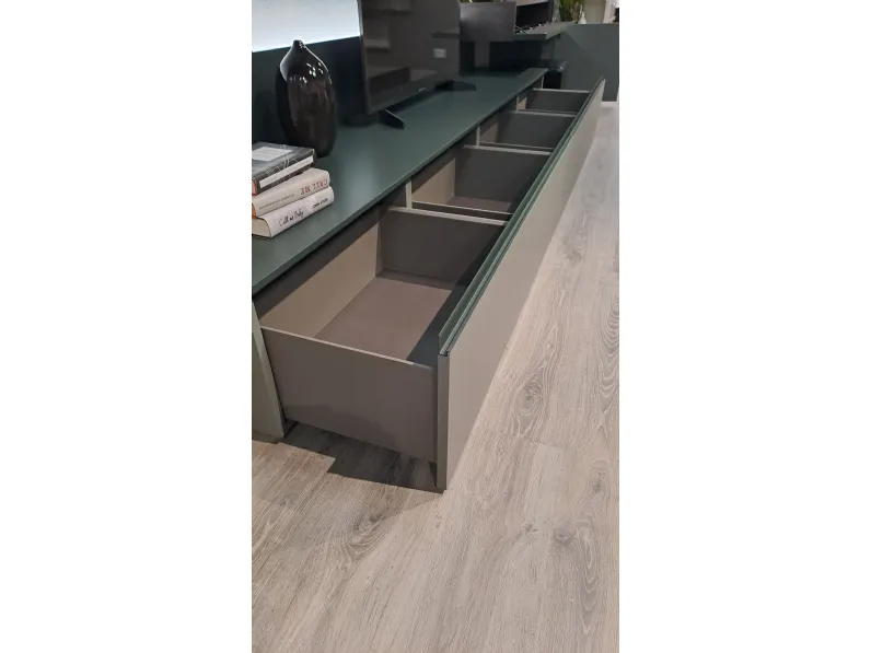 Composizione per il soggiorno modello Diagonal di Tomasella a prezzo Outlet