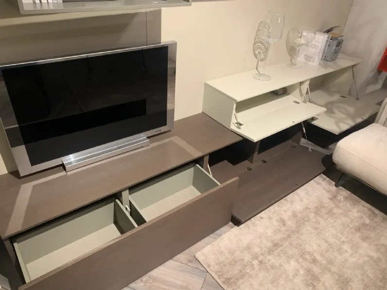 Composizione per la zona giorno modello Lampo di Sangiacomo in Offerta Outlet