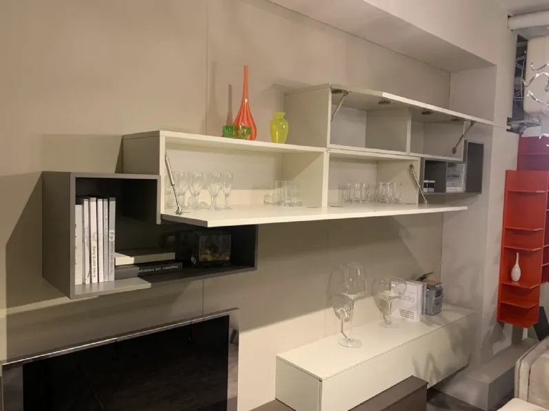 Composizione per la zona giorno modello Lampo di Sangiacomo in Offerta Outlet