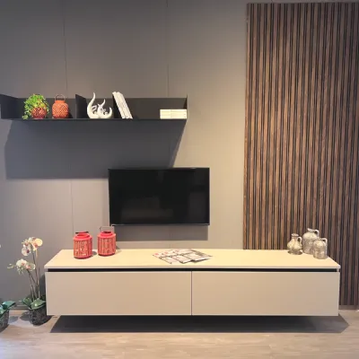 Composizione per il soggiorno modello Mira di Scavolini a prezzo Outlet