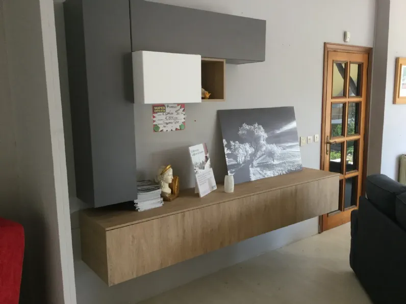Composizione per il soggiorno modello Golf di Colombini casa in Offerta Outlet