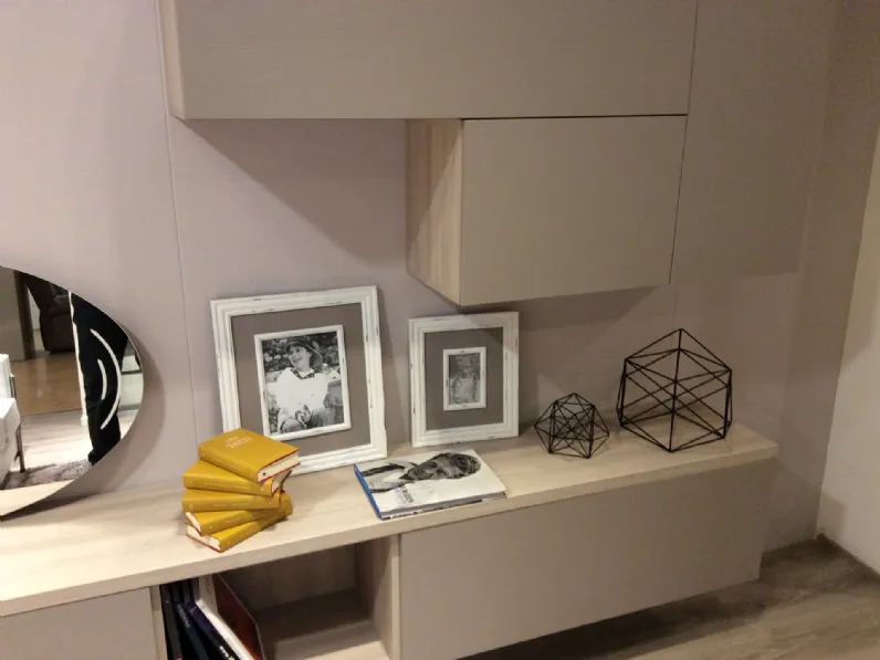 Parete attrezzata in stile moderno Artigianale in laccato opaco Offerta Outlet