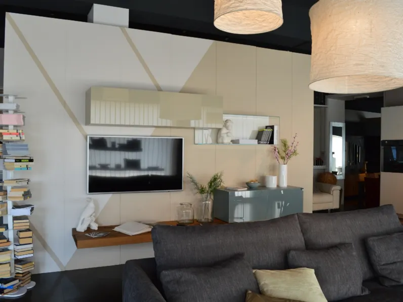 Parete attrezzata in stile design 36e8 di Lago a prezzo scontato 