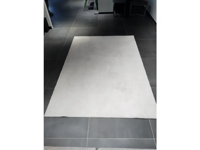 Tappeto modello Soffio Pezzani in fibra sintetica  in Offerta Outlet