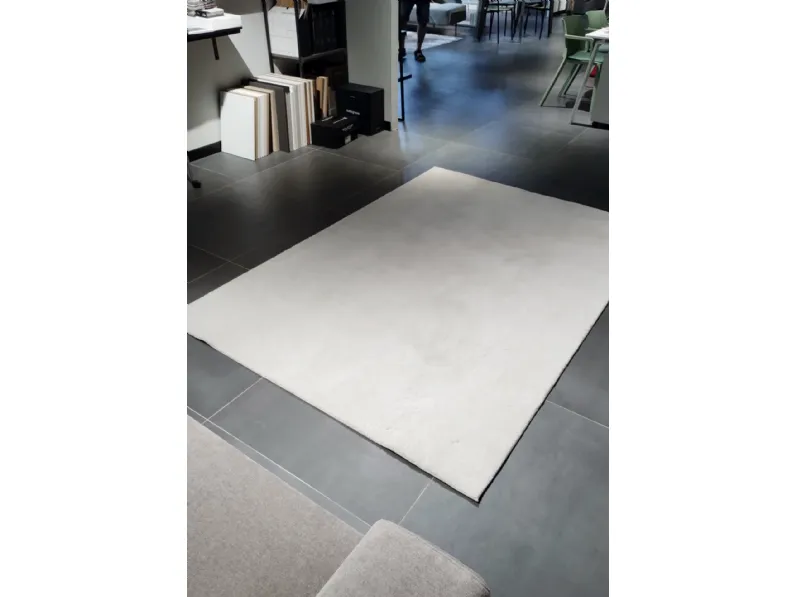 Tappeto modello Soffio Pezzani in fibra sintetica  in Offerta Outlet