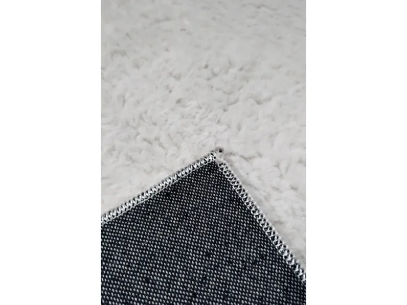 Tappeto modello Soffio Pezzani in fibra sintetica  in Offerta Outlet