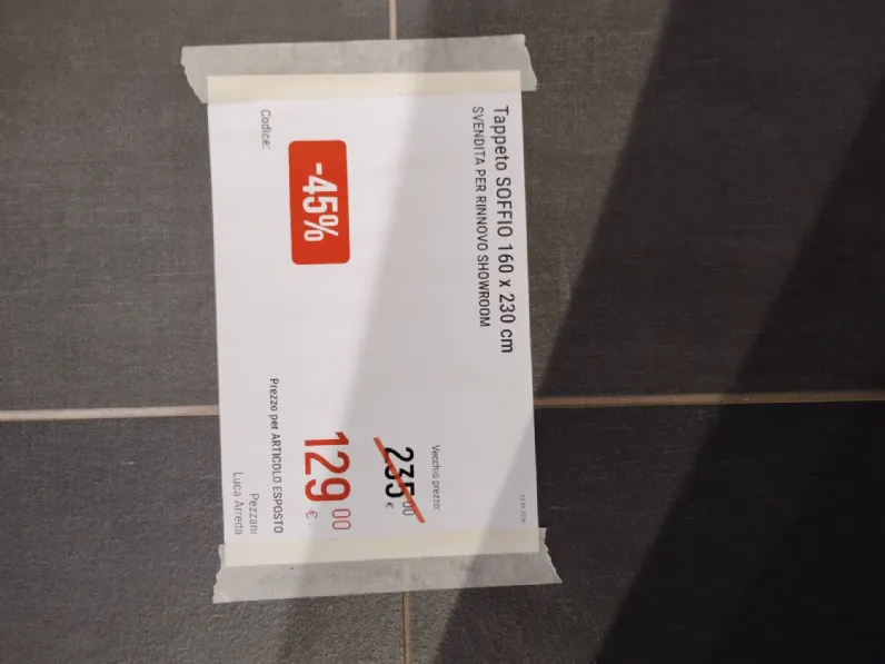 Tappeto modello Soffio Pezzani in fibra sintetica  in Offerta Outlet