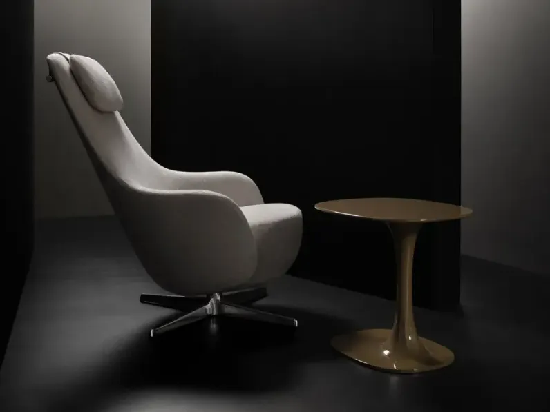 Tavolo da giardino modello Awa  B&b italia in offerta