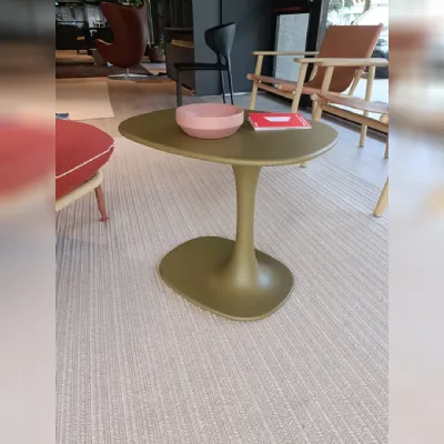 Tavolo da giardino modello Awa  B&b italia in offerta