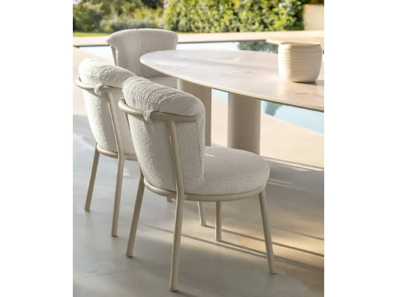 Tavolo per l'esterno modello Tavolo mod james 260x105 con 8 poltrone Talenti a prezzi convenienti