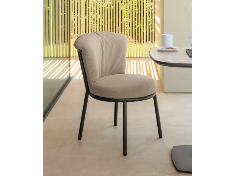 Tavolo per l'esterno modello Tavolo mod james 260x105 con 8 poltrone Talenti a prezzi convenienti